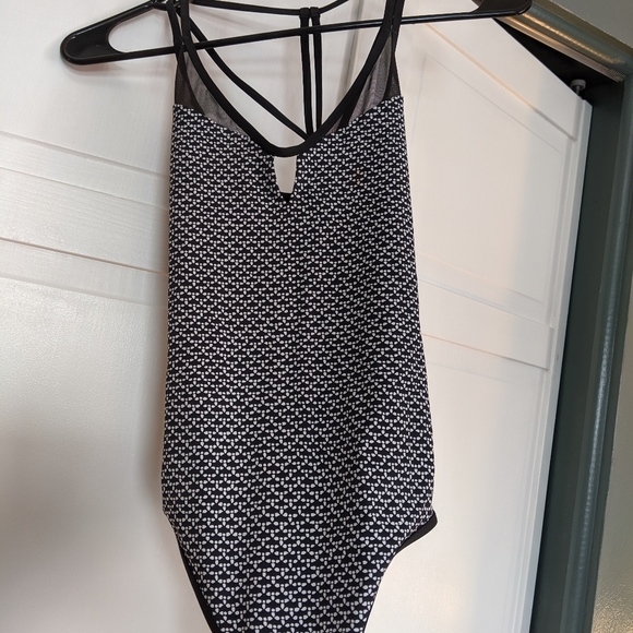 Swimsuit - Picture 4 of 4